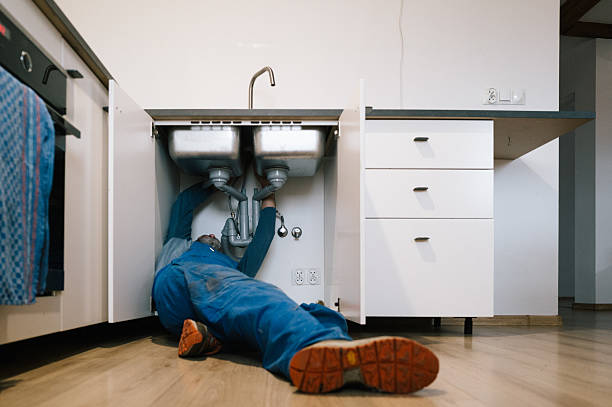 Professional Leak Detection technician working in Virginia Beach, VA